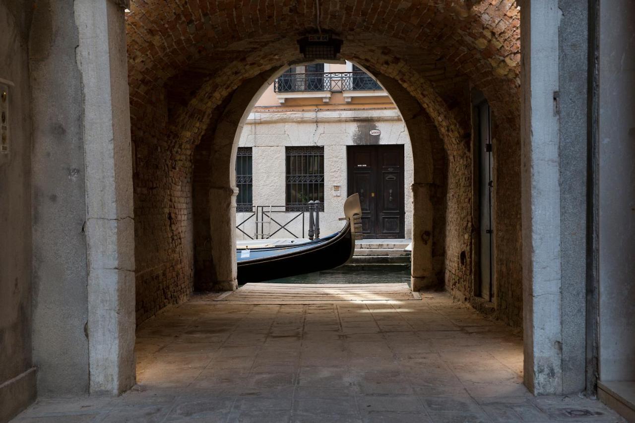Italiahaus - Ca' Olivo Loft With Canal View In Rialto Venice Διαμέρισμα Εξωτερικό φωτογραφία